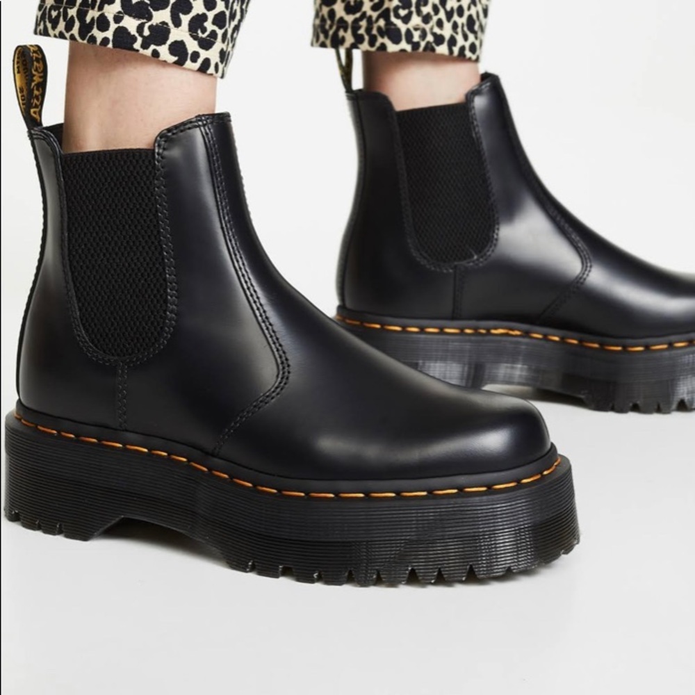 Dr. Martens 2976 Quad Chelsea Boot Black